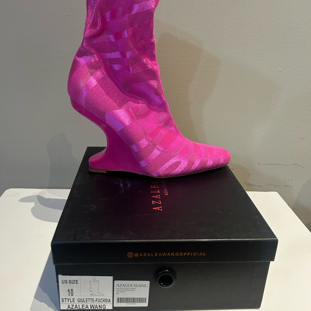 Fuchsia Women's Heeled Boots